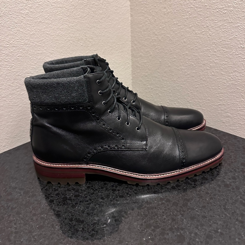 Johnston & Murphy Black Leather Cap-Toe Lace-Up Boots Gray Cuff Mens Size 13
